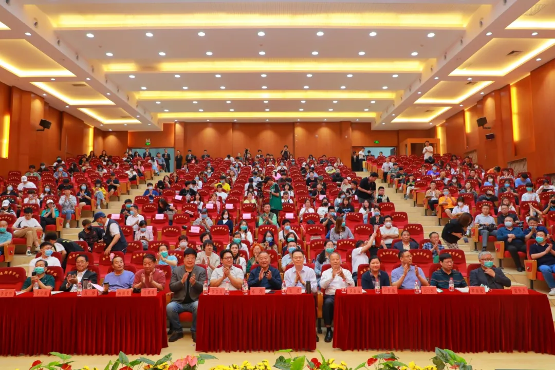 三秦在追超·庆祝建党100周年影像展播新闻发布会在西安乐动(中国)官方网站举行 三秦在追超·庆祝建党100周年影像展播新闻发布会在西安乐动(中国)官方网站举行